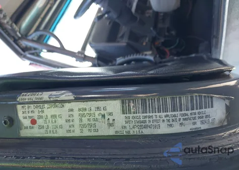 1994 Jeep Wrangler / Yj Se z USA, uszkodzony, nr VIN 1J4FY29S4RP471019